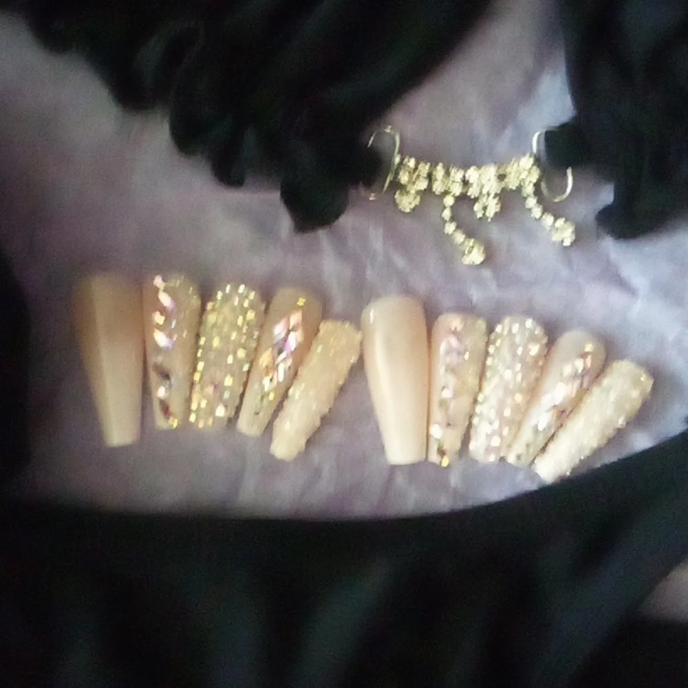 Rhinestone bikini 👙😍 rhinestone bling nails - Picture 3 of 3